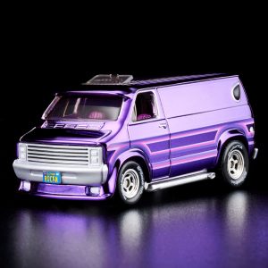 RLC Exclusive '70s Dodge Tradesman Van